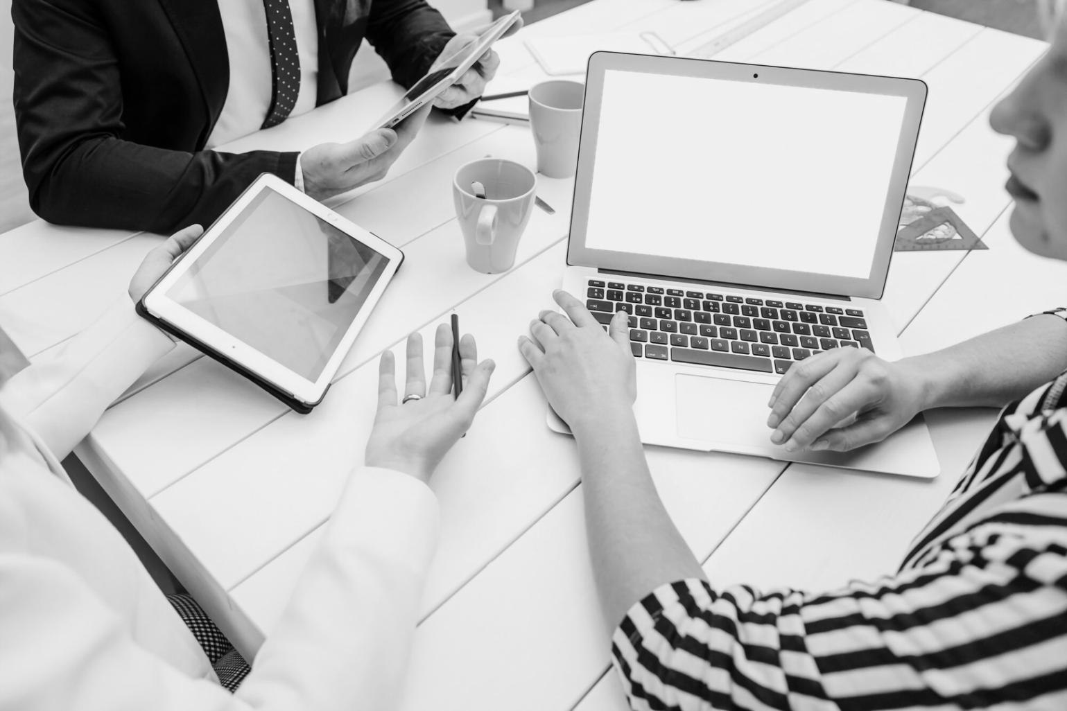 Analyse comparative de performances d'entreprises