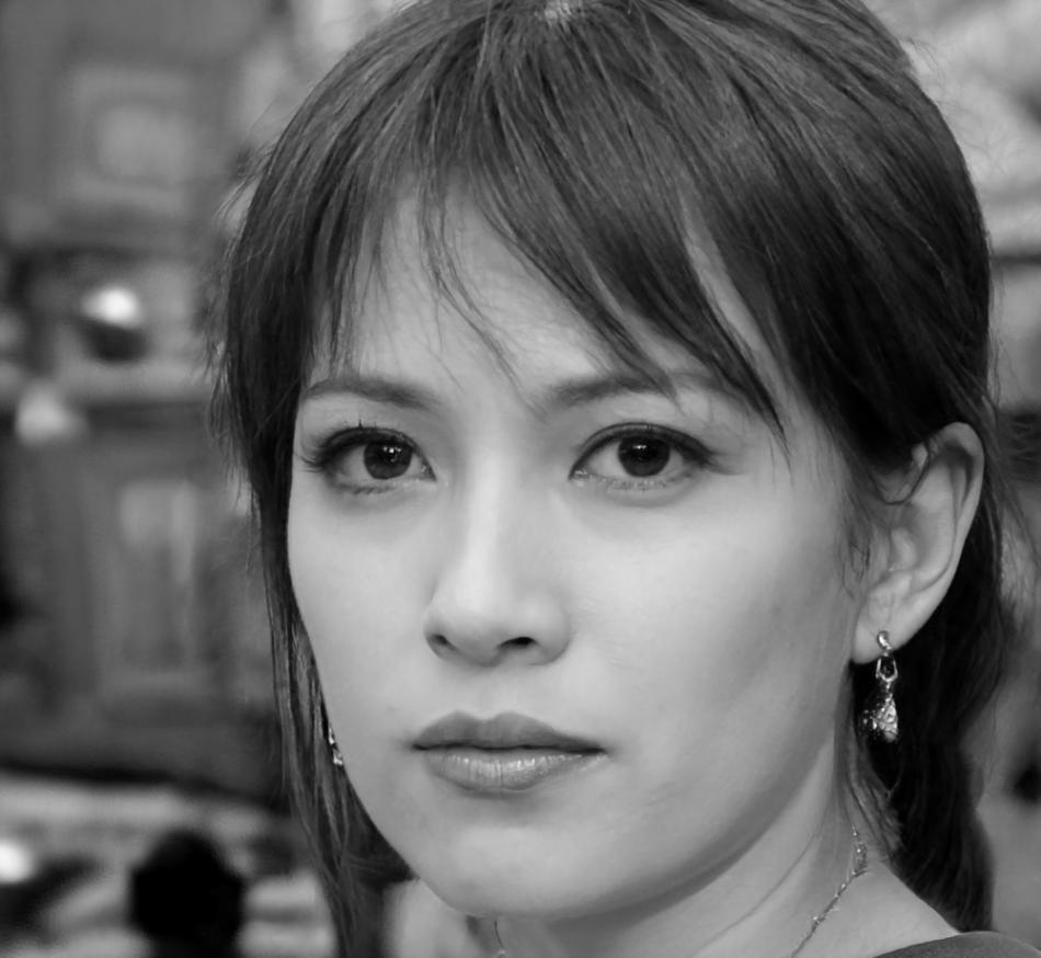 Marine Dubois, experte en analyse financière